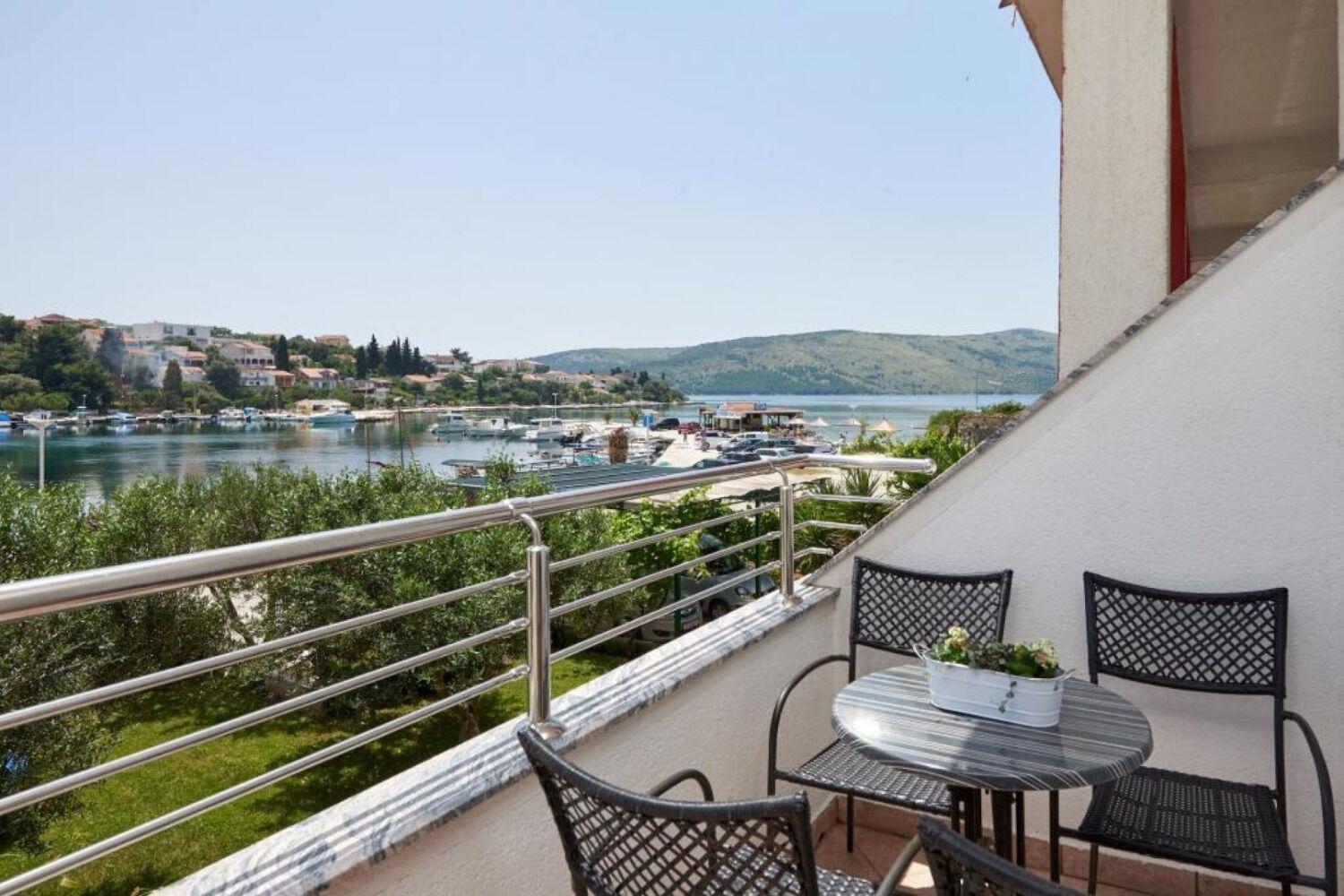 Apartments Mare - 30 M From Pebble Beach セゲット・ヴラニツァ エクステリア 写真