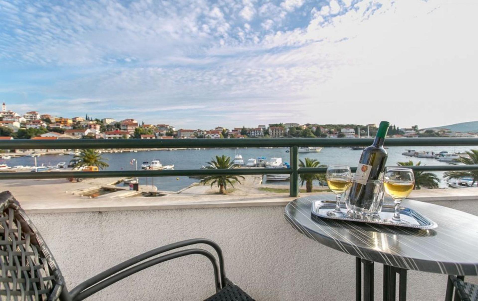 Apartments Mare - 30 M From Pebble Beach セゲット・ヴラニツァ エクステリア 写真